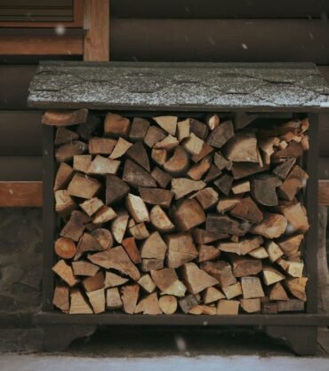 How to Store Firewood Properly to Keep It Dry & Burn Efficiently